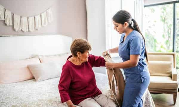 Compassionate and Skilled Home Care Professional