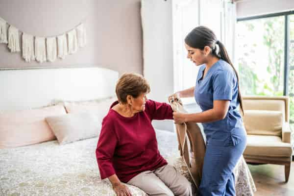 Compassionate and Skilled Home Care Professional